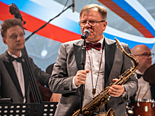 Джазовый оркестр поздравил красногорцев с Днем Победы