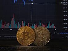 Почему SEC обвиняют в излишней любви к биткоину и ETH?