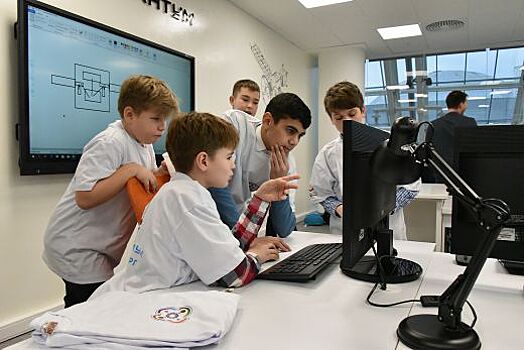 В Свердловской области начали работу детские технопарки «Кванториум»