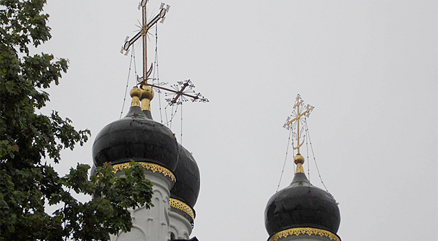 Москва восстановит разрушенные ураганом надгробия Донского монастыря
