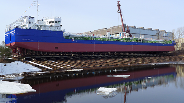 Завод «Красное Сормово» спустил на воду танкер для «Волготранса»