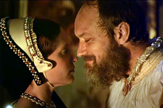 Вышел трейлер костюмированной драмы с Лоу и Викандер "Игра королевы"