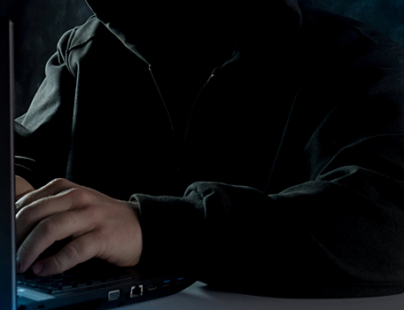 Эксперт Хренов предупредил россиян об аферах с собеседованиями