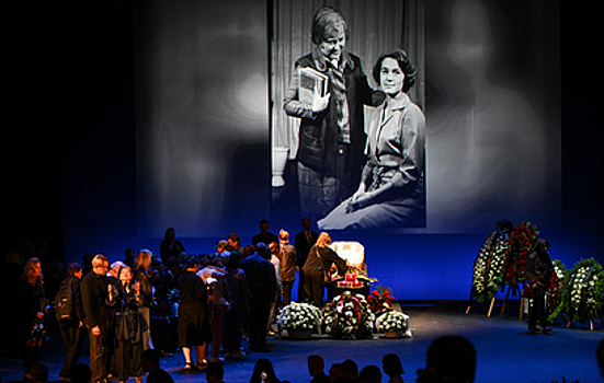 Валентину Талызину похоронили рядом с Игорем Тальковым