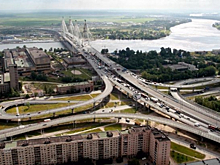 Названа причина многокилометровой пробки на КАД в Петербурге