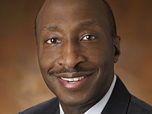 Глава Merck покинул совет при президенте США