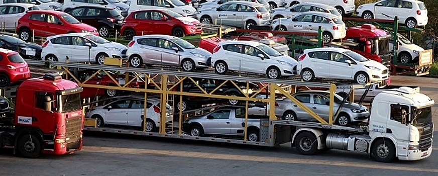 Ввоз в РФ подержанных легковых автомобилей вырос на 83%