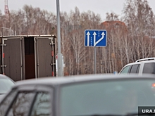 В Кургане на перекрестке, где водители запутались, установили новый знак