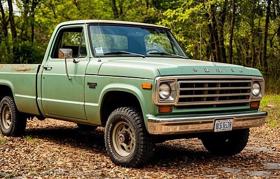 В России выставили на продажу уникальный пикап LIBRO, базирующийся на платформе Chevrolet Silverado