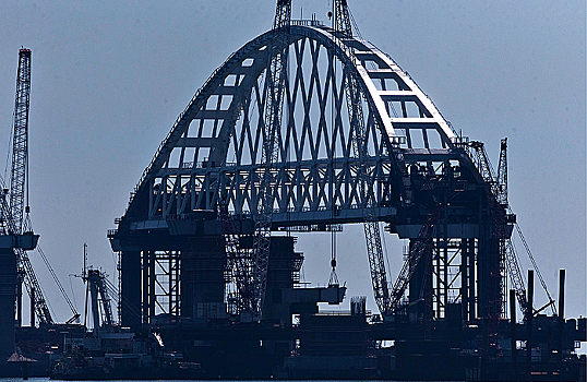 Помешает ли Керченский мост судоходству