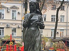 На Васильевском острове установили памятник Марии Магдалины