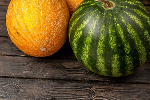 В Новосибирск привезли более 700 тонн арбузов и дынь