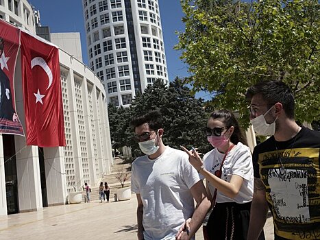 Эрдоган объявил об отмене комендантского часа в Турции