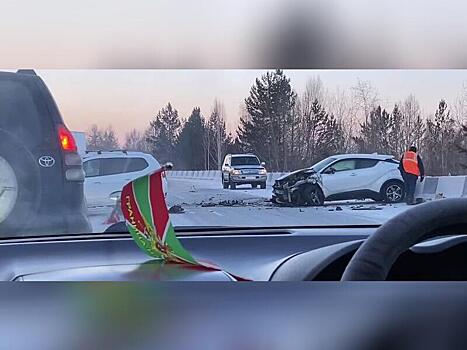 Огромная пробка сковала Карповский тракт