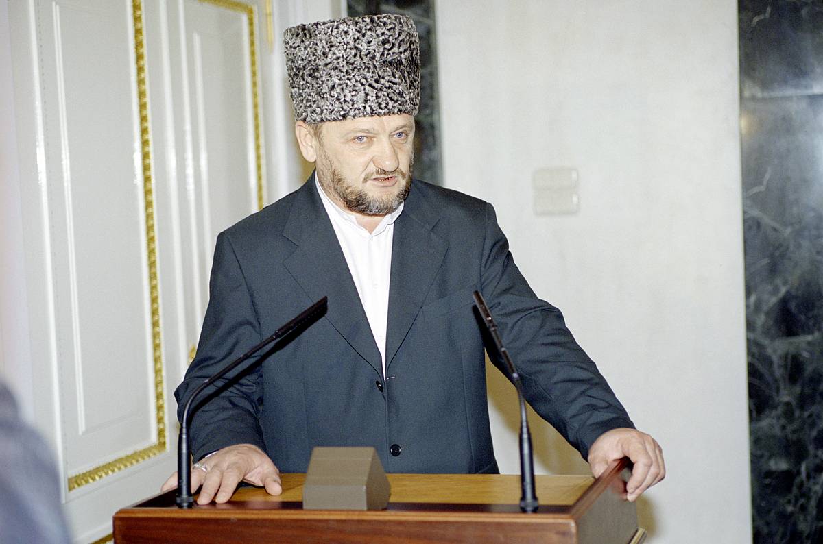 Глава «Мужского государства» назвал отца Кадырова «переобувшимся»