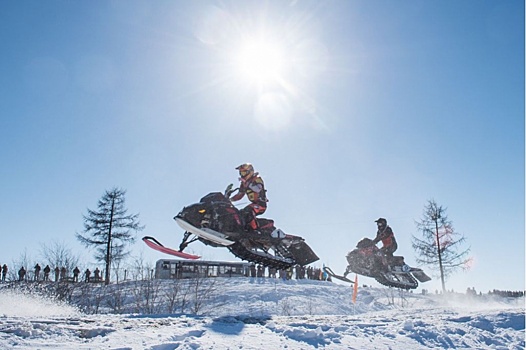 Ямбургские снегоходчики стали чемпионами Кубка России
