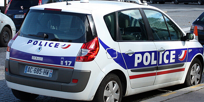 СМИ: Несколько студентов ранены при нападении на университет во Франции мужчины с ножом