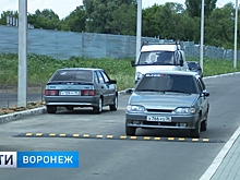 На месте, где машины сбили двух детей, установят сразу 10 лежачих полицейских