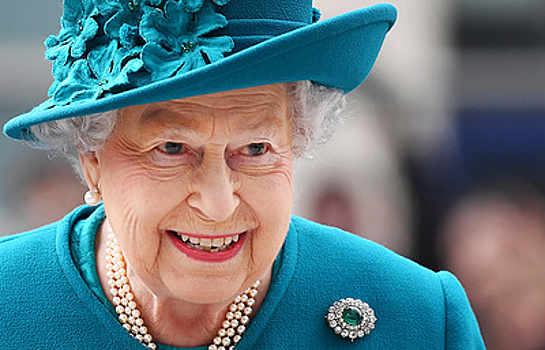 Елизавета II отложила визит в Скотленд-Ярд из-за теракта