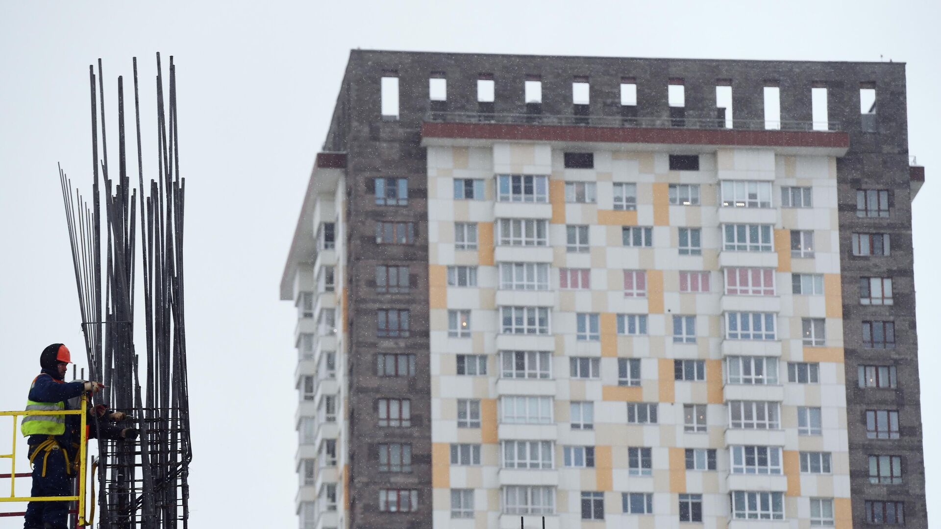 В России хотят начать контролировать формирование стоимости жилья