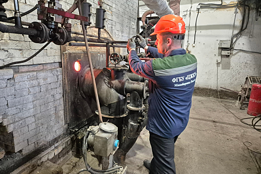 Военные коммунальщики Северного флота провели торжественное собрание, посвященное 8-й годовщине образования ЦЖКУ МО РФ