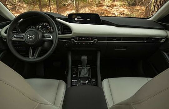 Новая Mazda 3 завоевала титул «Шотландский автомобиль года»