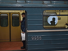 Поезда задерживаются на «зеленой» ветке метро