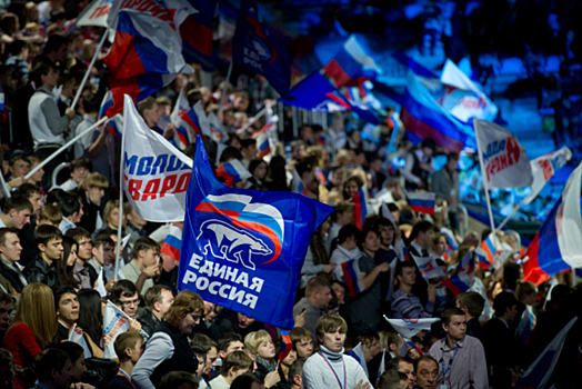 «Единая Россия» усиливается на подступах к выборам в Госдуму