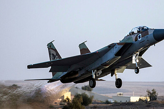 СМИ: ВВС Израиля нанесли удары по позициям группировок в секторе Газа