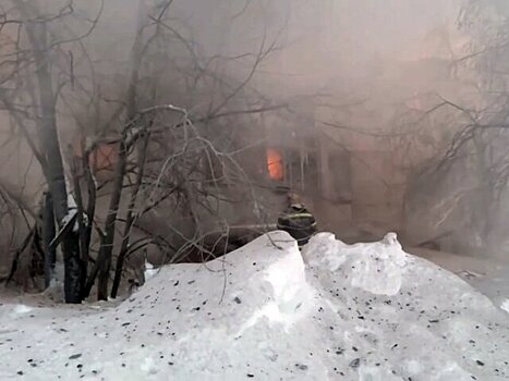 Число пострадавших при пожаре в жилом доме в ЯНАО выросло до 6
