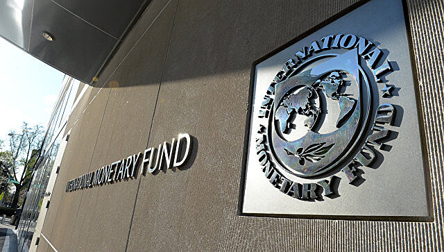 Украина выплатила МВФ больше денег, чем получила