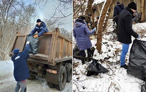 Курскоблприроднадзор вывез свыше двух тонн мусора с берега реки Сейм