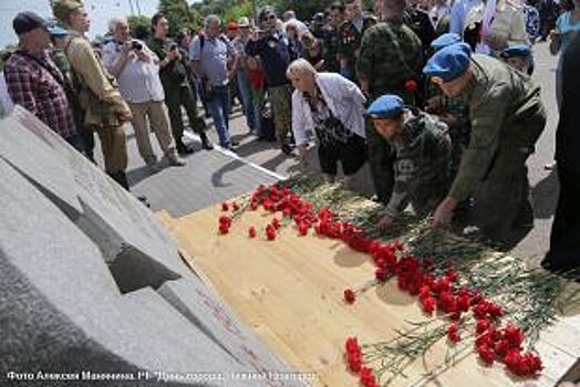 В парке Победы открыли мемориал советским воинам-освободителям