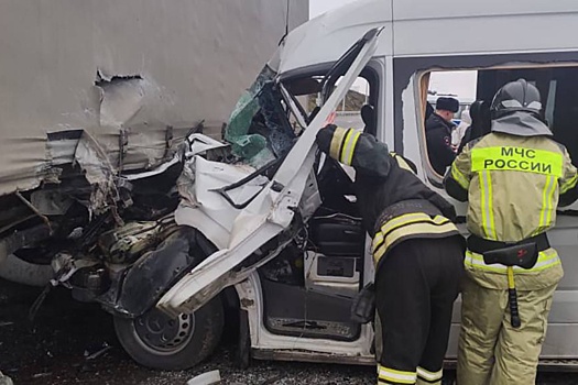 В Северной Осетии 11 человек пострадали в ДТП с экскурсионным микроавтобусом
