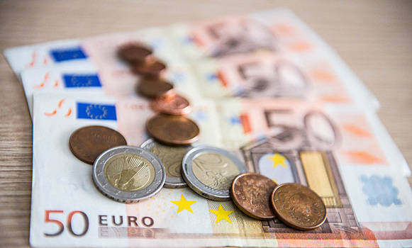 Остались без еды и денег: Итальянцы жалуются на голод