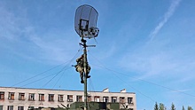 Связисты развернули радиорелейную станцию Р-419Л1 на полигоне в Новосибирской области