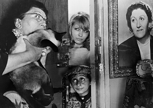 Михалков, проблемы с алкоголем, Калифорния: где сейчас актриса Ирина Азер