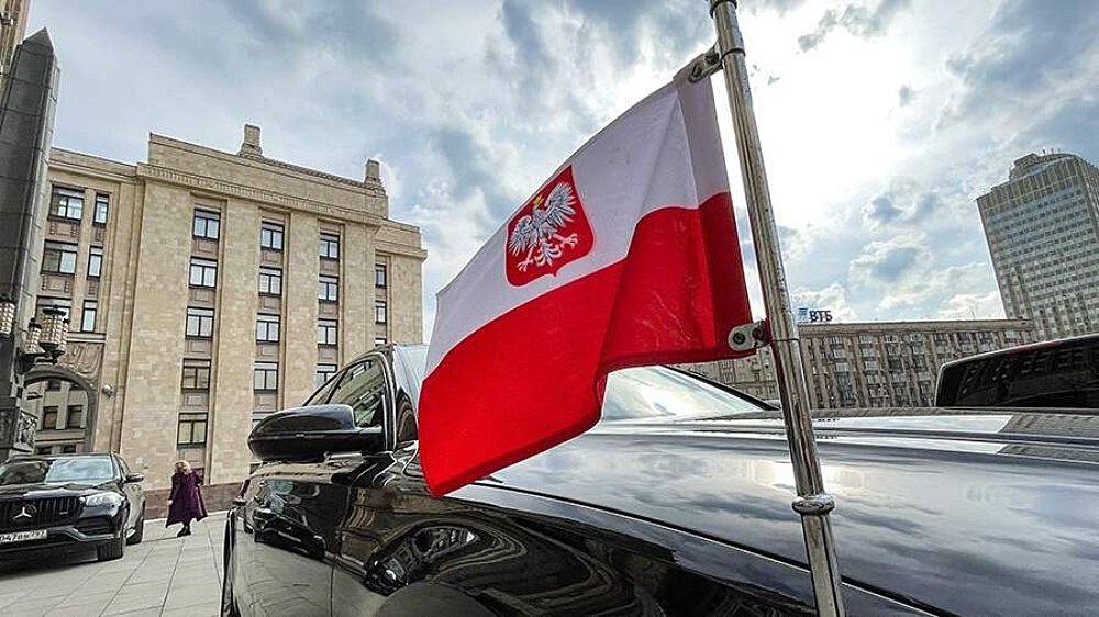 Власти оказывают давление на семью поляка, убитого украинцами в Варшаве