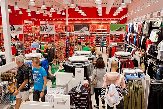 В Петербурге открыли первый отечественный магазин с продукцией Puma, Nike, New Balance: где он находится