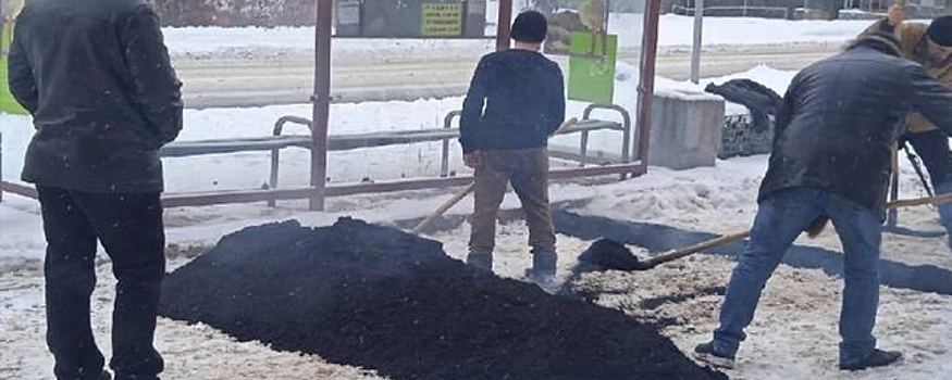 В Кирово-Чепецке подрядчику внесли представление из-за укладки асфальта в снегопад