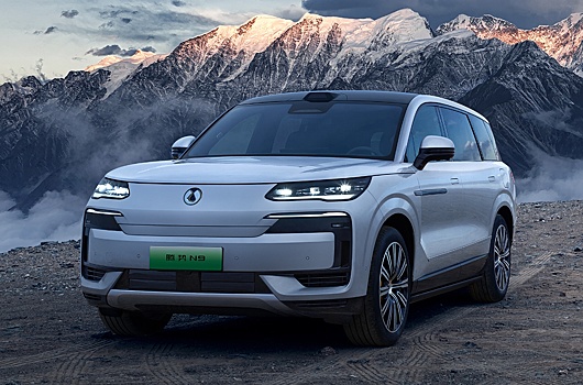 На рынок вышел большой кроссовер Denza N9 от BYD