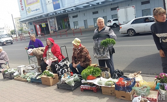 В Курске прошли рейды на местах незаконной торговли продуктами
