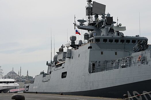 В Турции показали российский фрегат "Адмирал Эссен"
