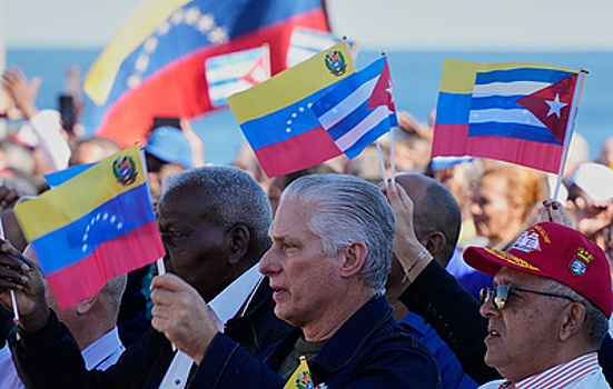 Президент Кубы объявил траур после гибели 32 сограждан, защищавших Мадуро