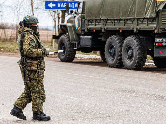 Посол Озеров заявил, что судьба контингента РФ в Приднестровье решится через переговоры