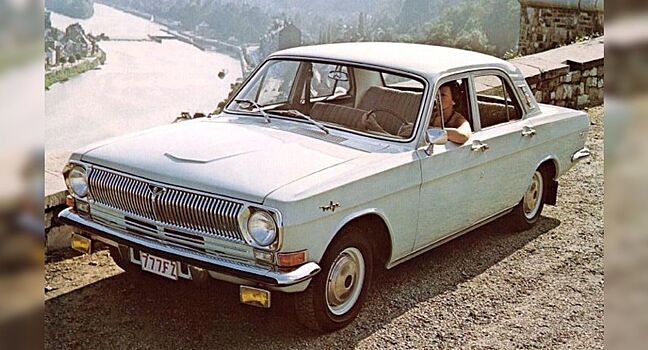 В сети показали две шикарные тюнингованные «Волги» на «миллион»