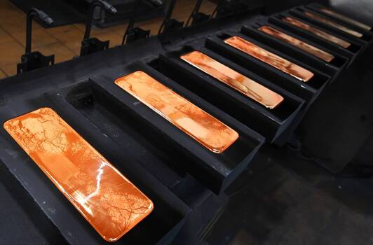 Россия впервые за полтора года нарастила золотой запас