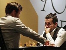 Непомнящий проиграл Карлсену в первом туре Grand Chess Tour