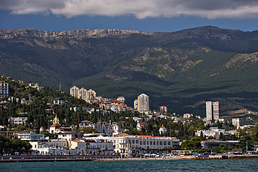 Власти России захотели меньше тратить на Крым