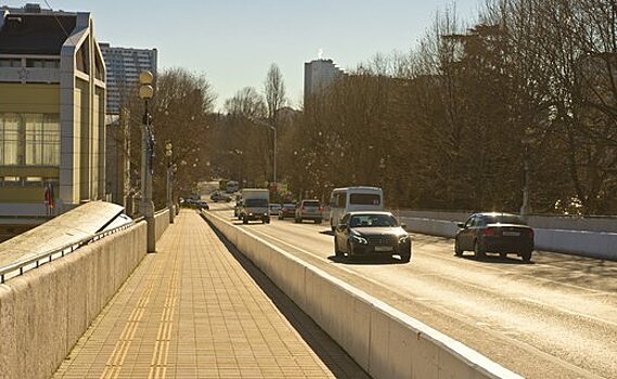 В Сочи хотят ограничить личный транспорт и выделить перехватывающие парковки